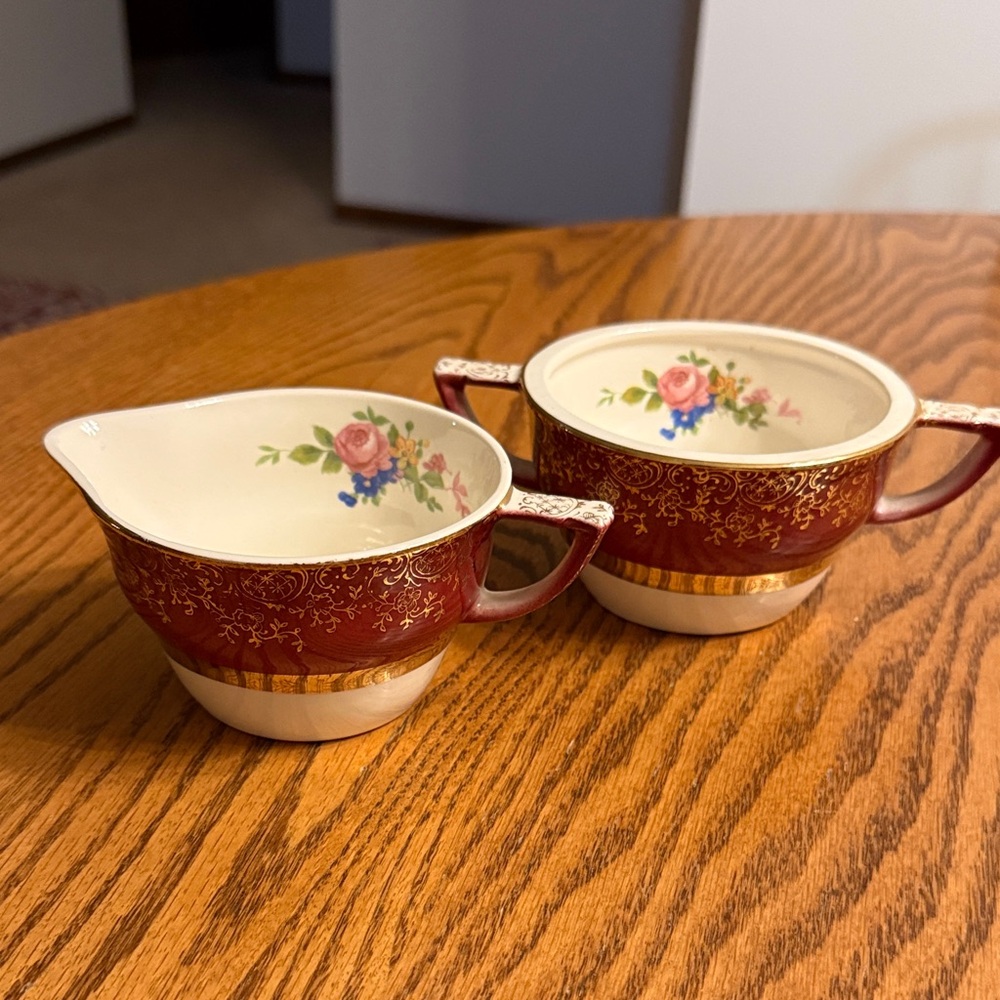 Elegant Floral Red and Gold Creamer and Sugar Set